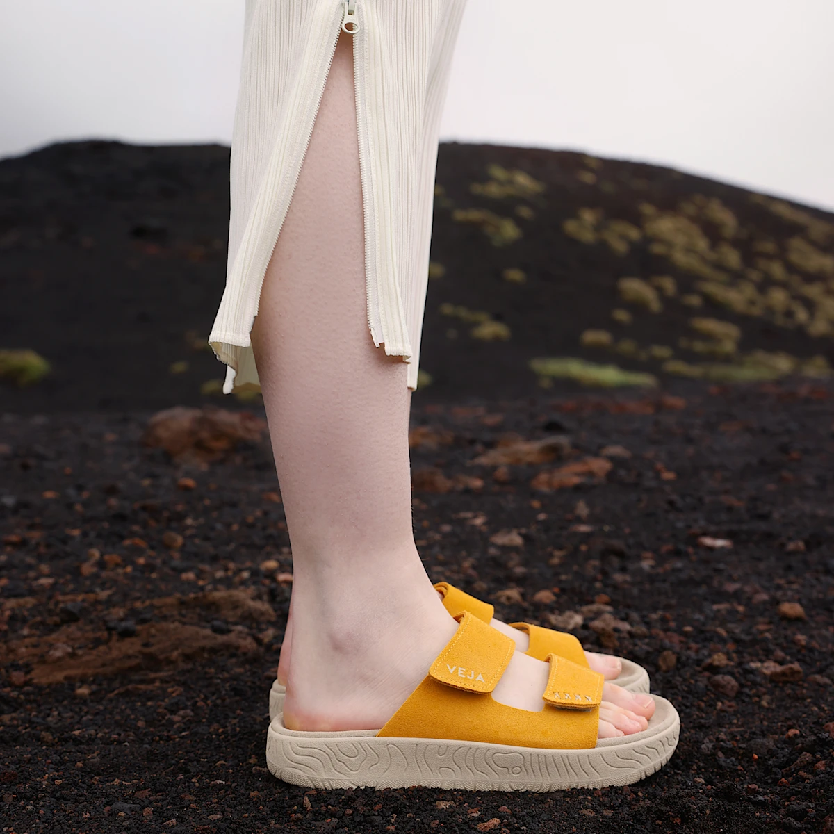 ETNA SUEDE SAFRAN ALMOND 8 ETNA SUEDE SAFRAN ALMOND