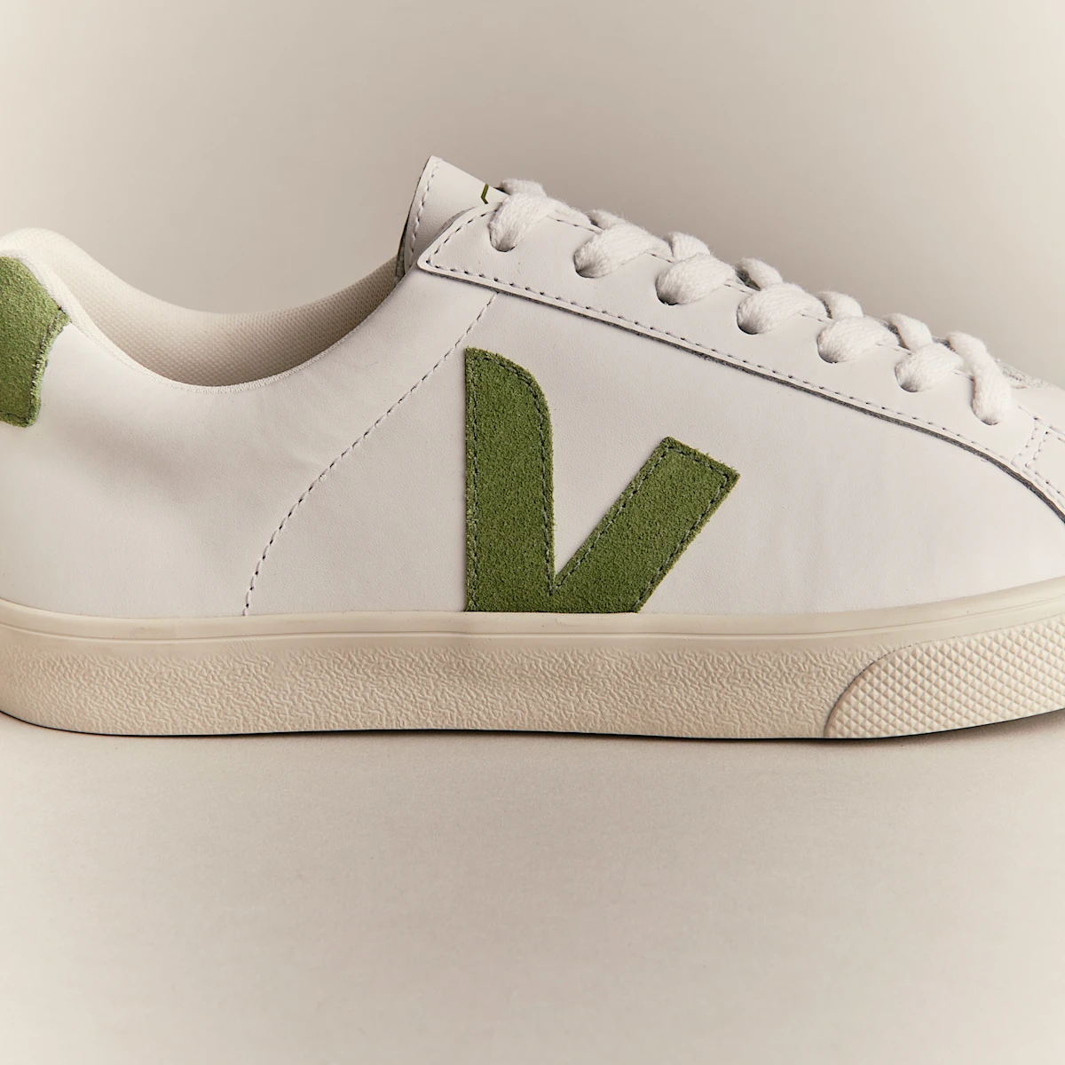 ESPLAR LEATHER WHITE KIWI 4 ESPLAR LEATHER WHITE KIWI