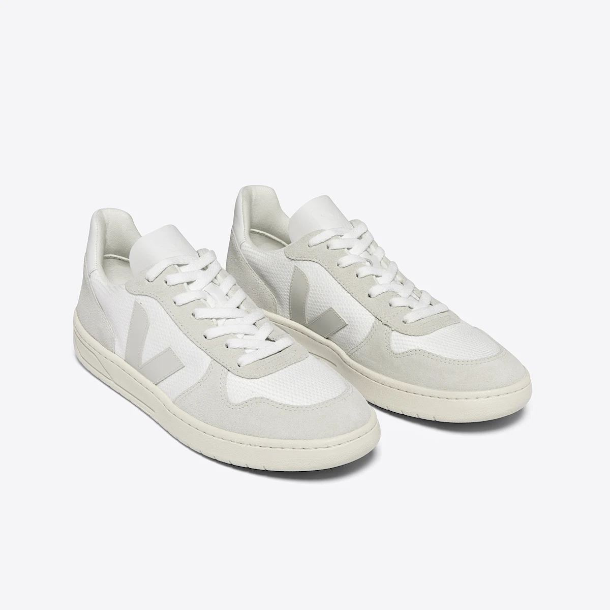 V-10 B-MESH WHITE NATURAL PIERRE